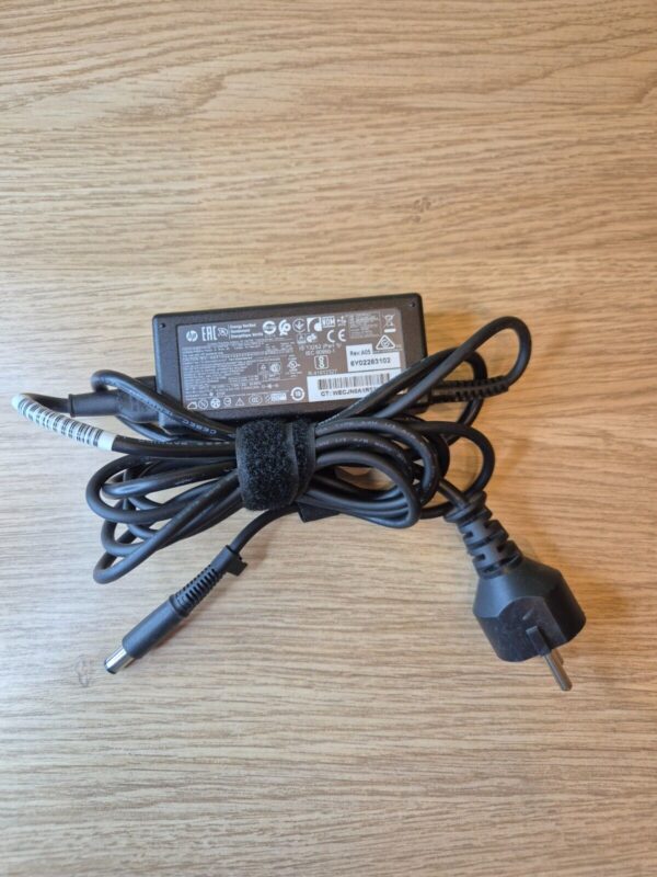 OEM HP 756413-001 PPP009C Laptop AC Adapter 65W 19.5V 3.33A PIN IN MIDDLE - Image 2