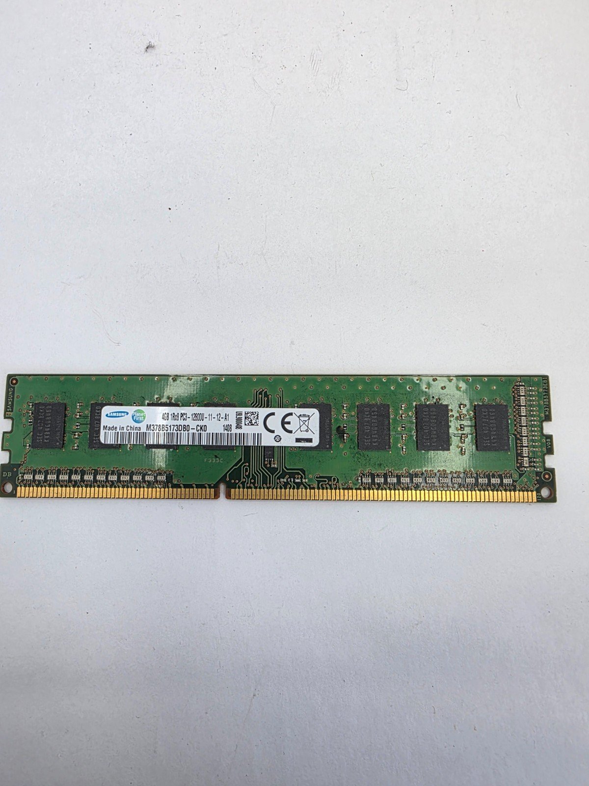 5ac7d6edacde18327f7895900a98c05f